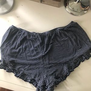 Brandy Melville flowy shorts